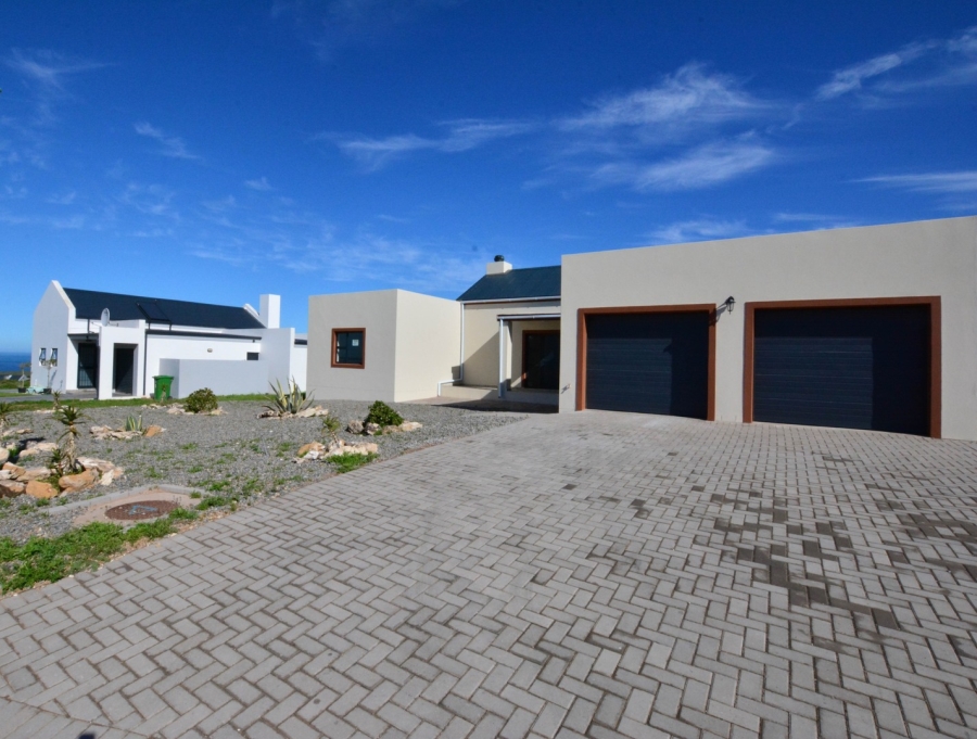 3 Bedroom Property for Sale in Hoogland Western Cape